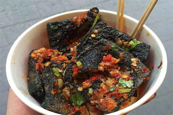 三兄弟臭豆腐