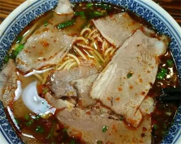 穆兰合牛肉面