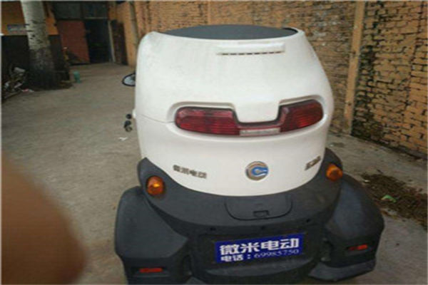 微米四轮电动车
