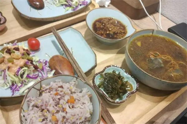 食上微风加盟