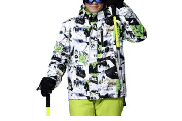 雪趣服饰