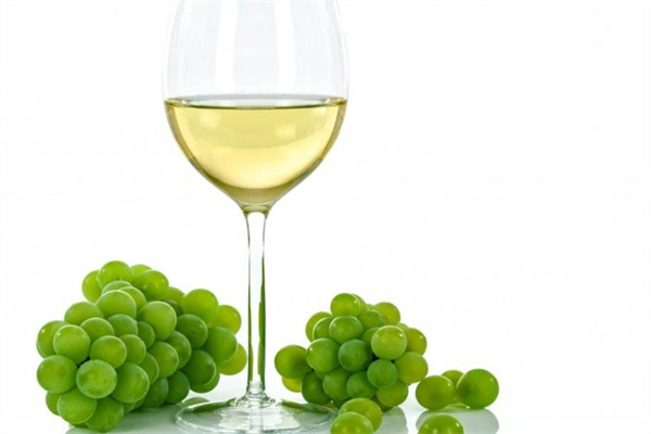 德发行葡萄酒