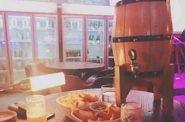 LazyBeer德国自酿啤酒餐吧