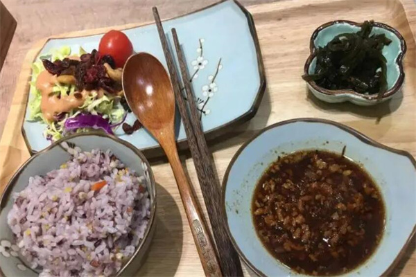 食上微风加盟