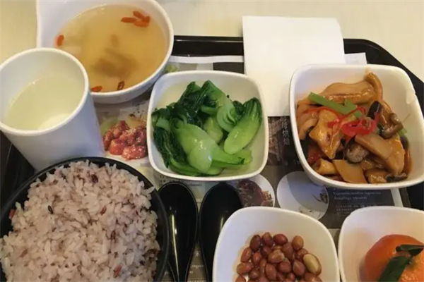 七个粉快餐简餐