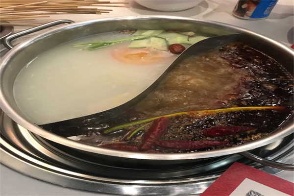 食尚小郡肝串串香加盟
