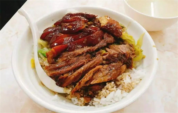 广越味猪脚饭