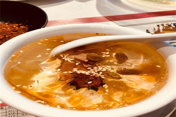 食尚小郡肝串串香加盟
