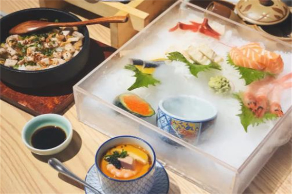 岩岛饭堂