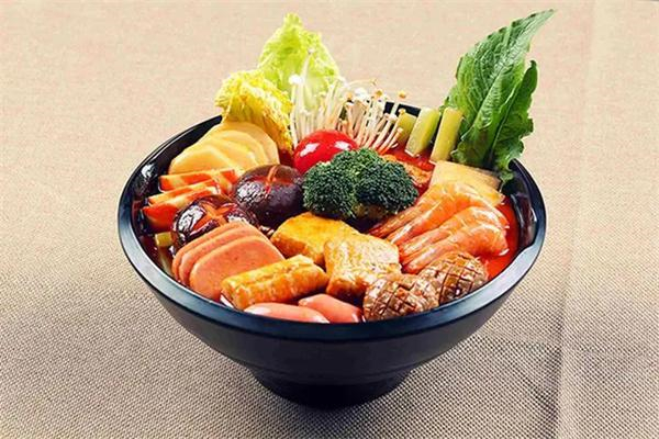 湘里柴火麻辣烫加盟
