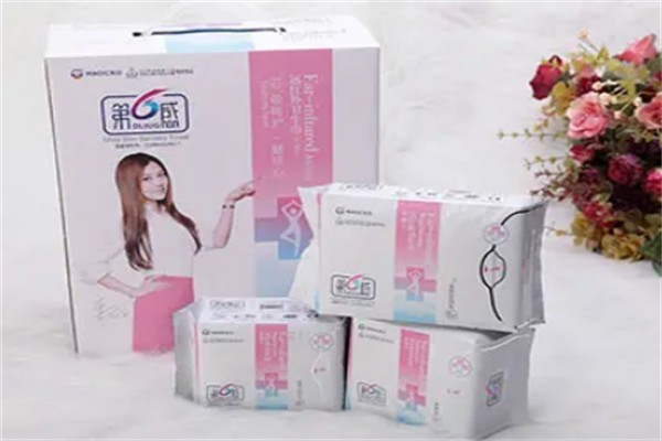 美吉第六感卫生巾