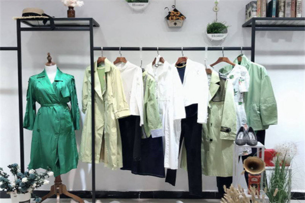 金眼光服饰