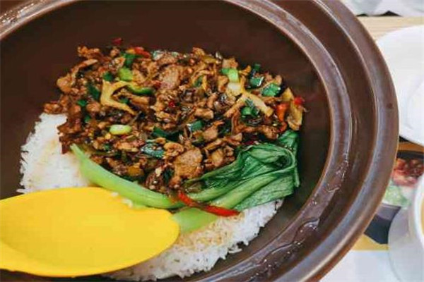 饭来哒紫砂煲拌饭