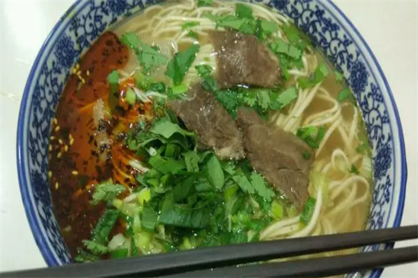 赫赫牛肉拉面
