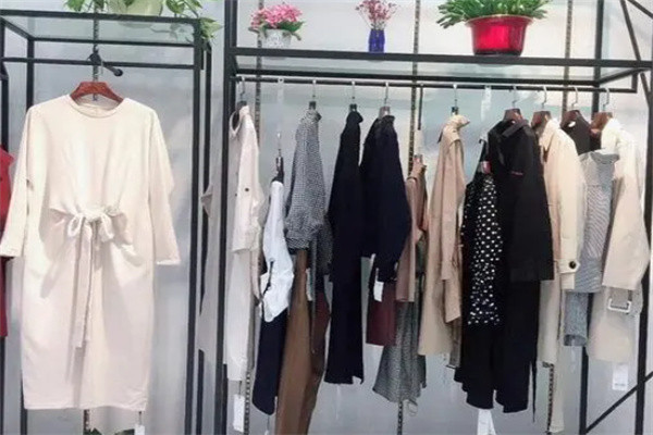 金眼光服饰