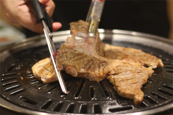 巴拿旺烤肉加盟