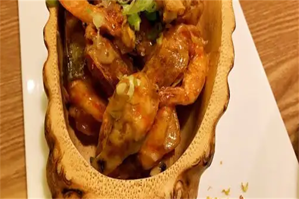 椰林飘香创意融合菜
