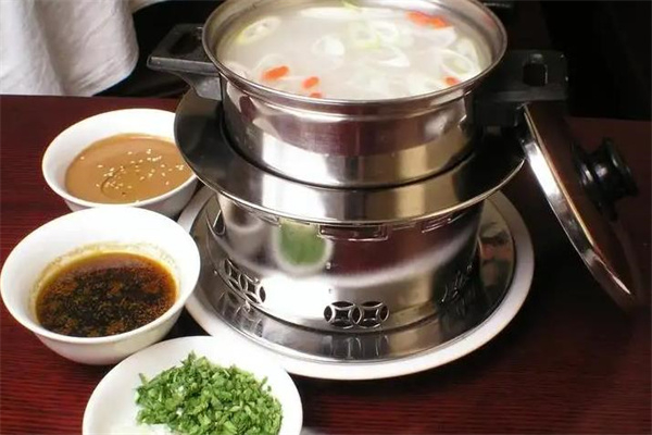 云露渔品火锅加盟