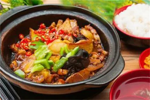 香远斋黄焖鸡米饭加盟