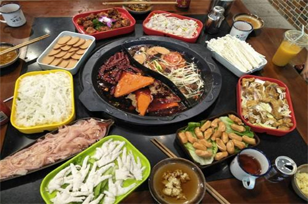 炖香园龙传调火锅