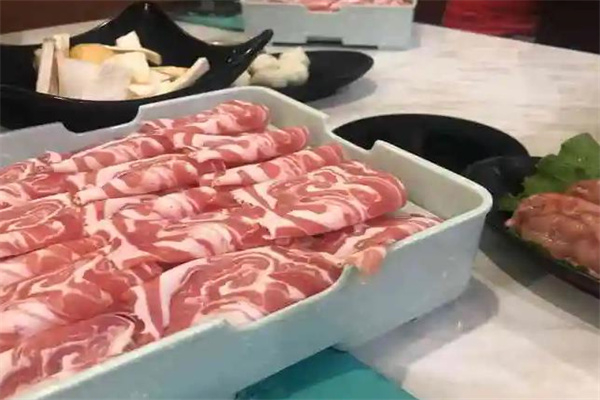 云露渔品火锅加盟