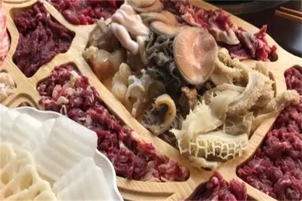 粤来悦牛火锅