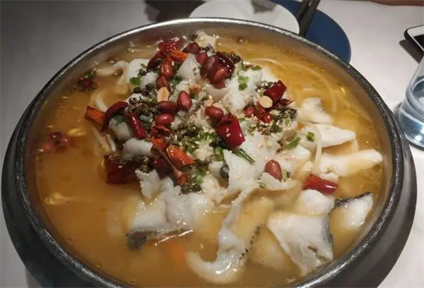 天堂溪泉水酸菜鱼