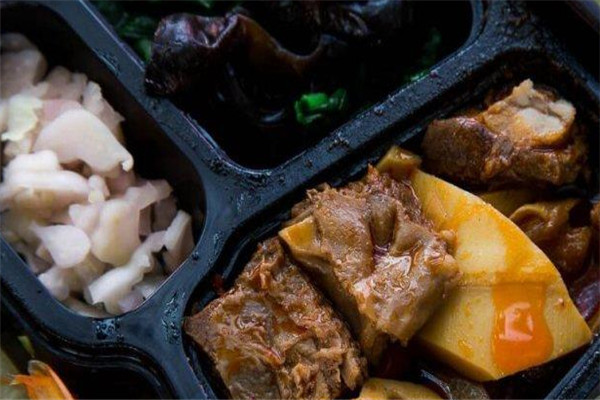 整骨大师排骨米饭加盟