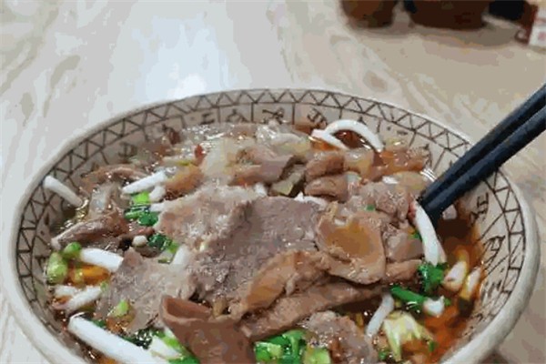 张暑龙牛肉粉丝汤