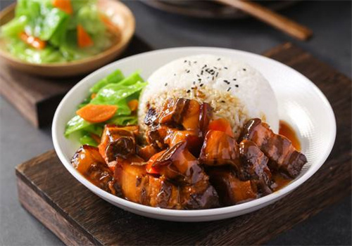 五三层古法红烧肉饭