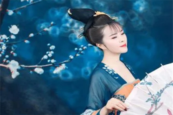 梓古装摄影加盟
