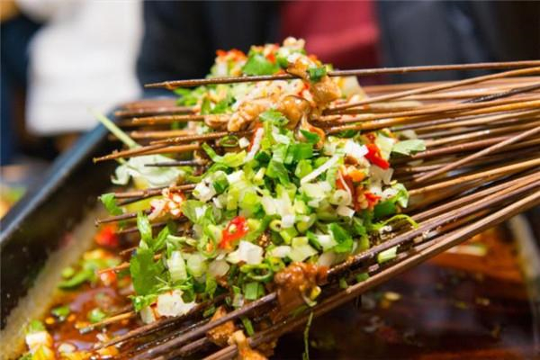 西小串地摊串串