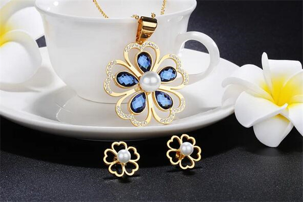 Accessorize饰品