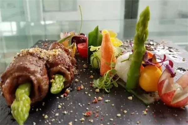 艺术春园咖啡西餐厅