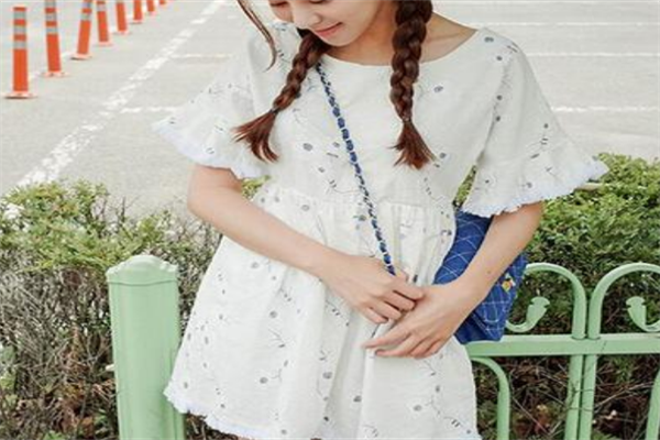 悦己美服饰