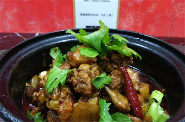 小眼睛鸡公煲
