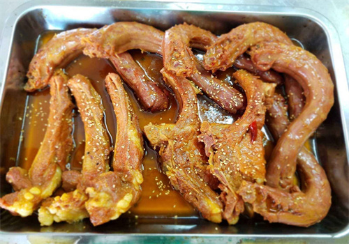 何记现捞鸭脖