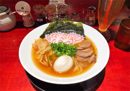 大和樱花烂漫豚骨拉麺