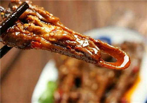 何记现捞鸭脖