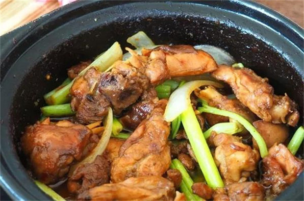 小眼睛鸡公煲
