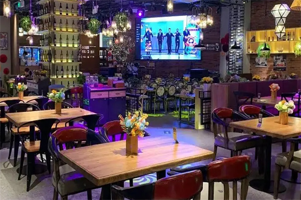 雲CLUB音乐主题餐吧