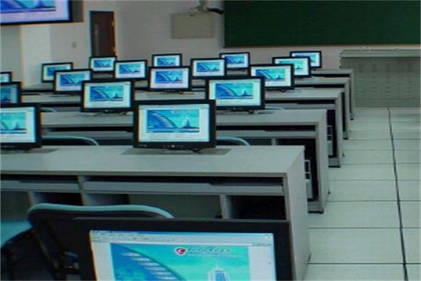 茸学电脑培训中心