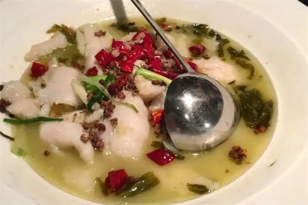 小郭酸菜鱼菜馆