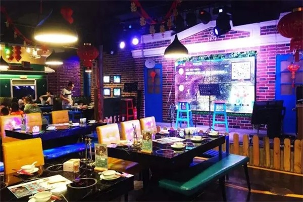 100度音乐火锅馆