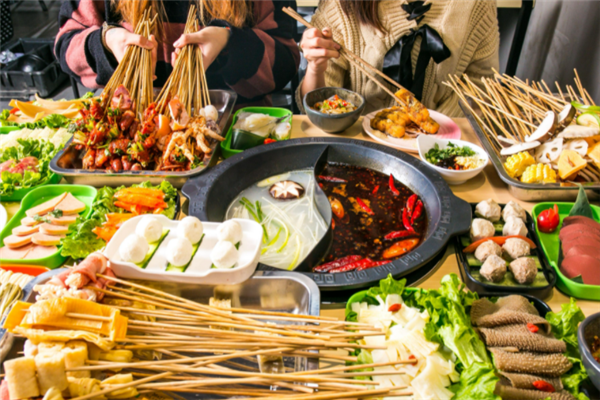 柏味汇火锅串串加盟