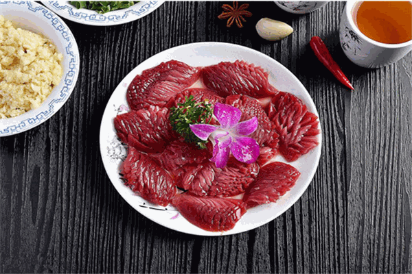 鸿发鲜牛肉火锅