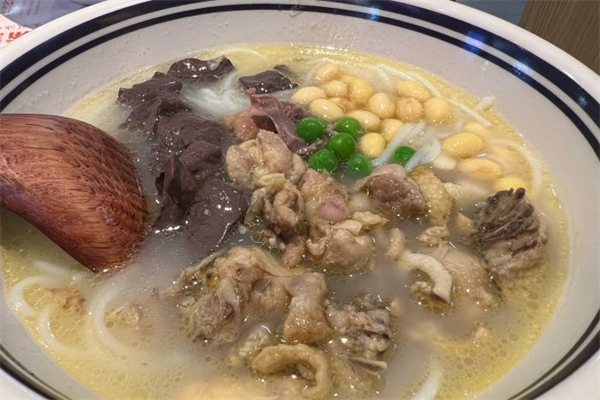 肴大嘴鸡汤米粉