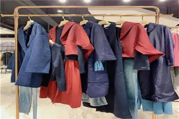衣叁唯品折扣女装加盟