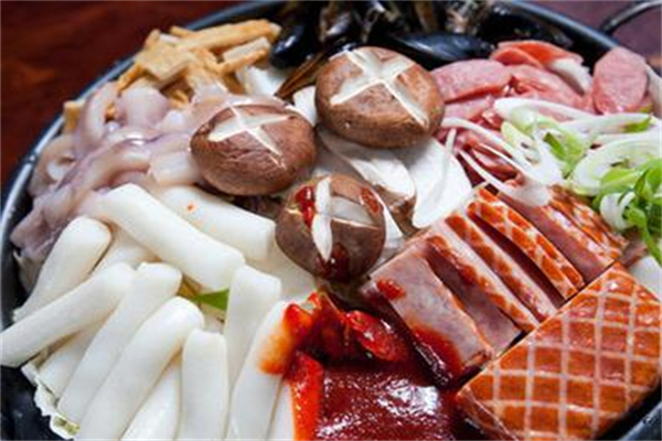 辛国民韩国年糕火锅