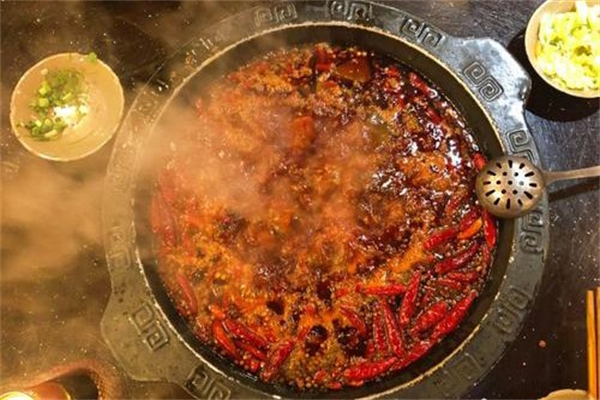 鸿发鲜牛肉火锅